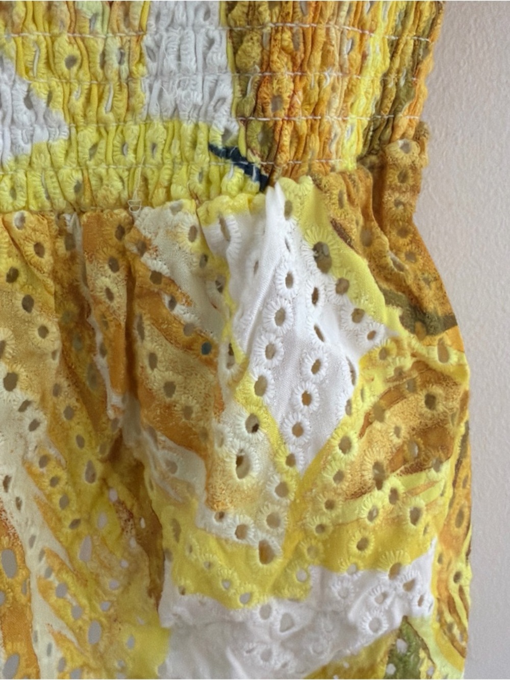 FARM RIO Azalea Yellow Floral Top XS Eyelet Smocked Puff Sleeve Tiered - Picture 6 of 9